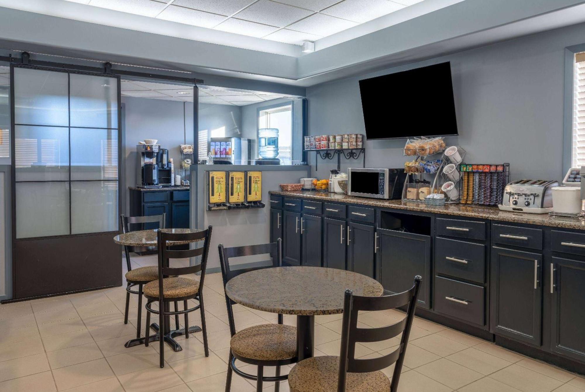 Super 8 By Wyndham Edmonton International Airport Hotel Leduc Exterior foto